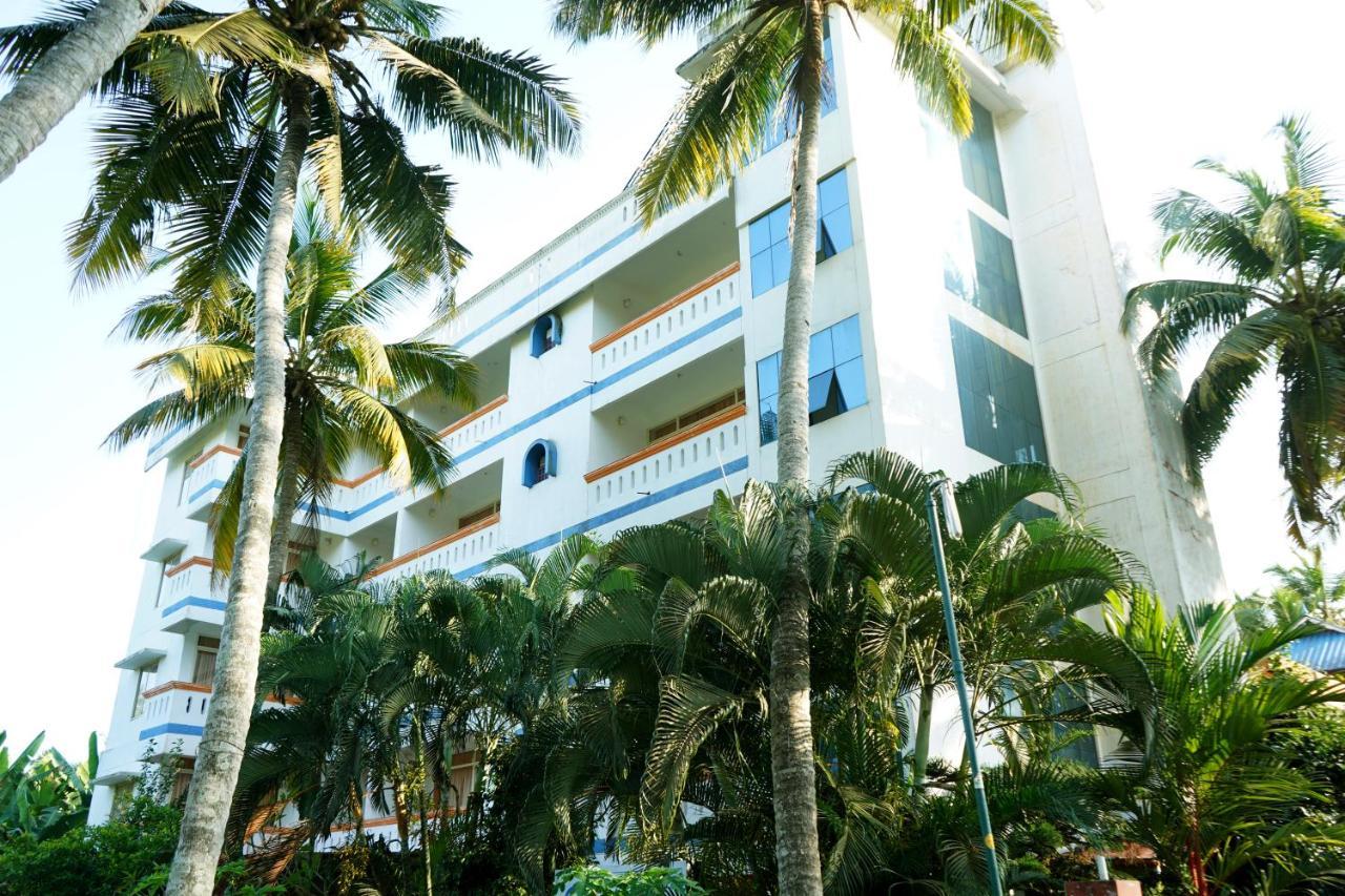 Ocean Bay Ayurvedic Beach Resort كوفالام المظهر الخارجي الصورة